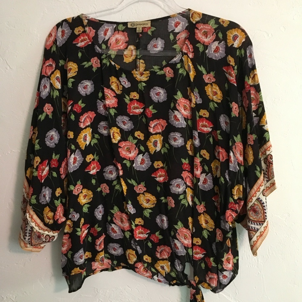 Democracy Black Floral Rayon Blouse Bell Sleeve Small
